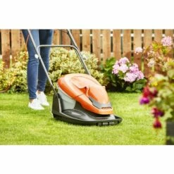 FLYMO Tondeuse électrique Sur Coussin D’air EasiGlide 330 Collect - 1700W / Largeur De Coupe 33cm / 4 Hauteurs De Coupe / Bac Collecteur 20L / Guidon Repliable (970483462) 9 FLYMO Tondeuse électrique Sur Coussin D’air EasiGlide 330 Collect - 1700W / Largeur De Coupe 33cm / 4 Hauteurs De Coupe / Bac Collecteur 20L / Guidon Repliable (970483462) -France Tondeuse Soldes Boutique 55014870 3