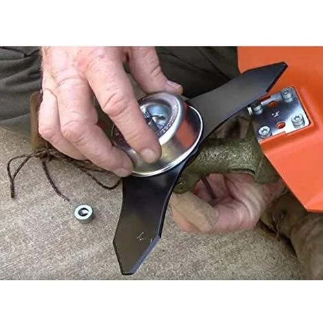 REGALOS 8"x 3T Lame De Débroussailleuse Avec Kit D'entretien D'accessoire D'adaptateur De Lame De Tondeuse à Gazon De Machine De Jardinage Pour Mauvaises Herbes Fraîches Et Tondeuse. 6 REGALOS 8"x 3T Lame De Débroussailleuse Avec Kit D'entretien D'accessoire D'adaptateur De Lame De Tondeuse à Gazon De Machine De Jardinage Pour Mauvaises Herbes Fraîches Et Tondeuse. – Image 4
